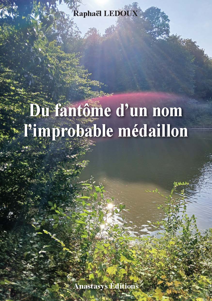 publier-un-livre.com_5830-du-fantome-d-un-nom-l-improbable-medaillon