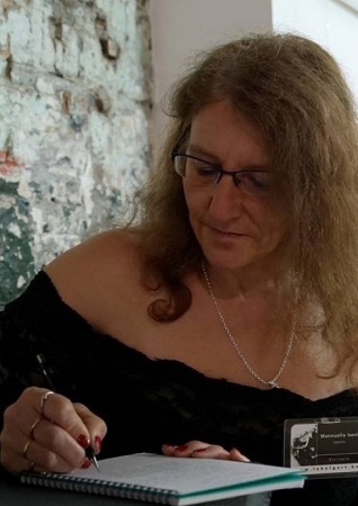 publier-un-livre.com_61-mannuella-iseni